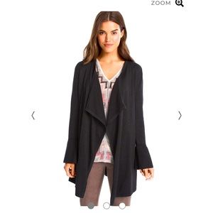 White House Black Market Dramatic Black/Silver Fashion Coverup - Size Small. NWT